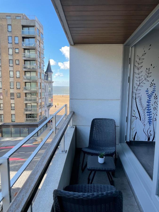 Location Commodore Oostende Экстерьер фото